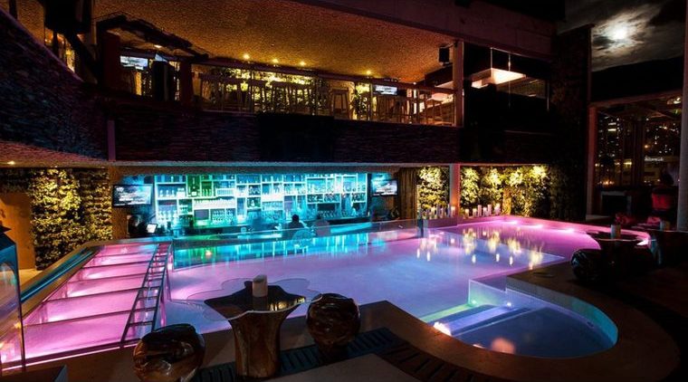 Premium Rooftop Experience