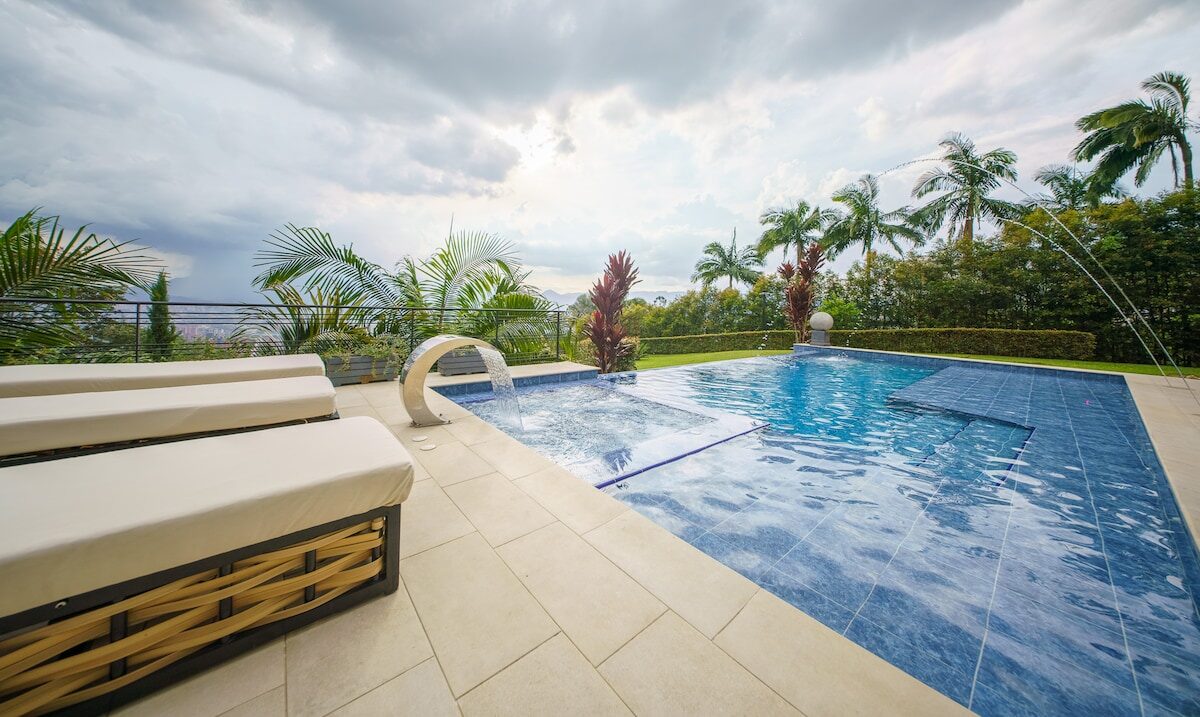 Infinity Pool &mdash; Villa Vista